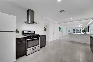 2610 W Holcombe Blvd, Houston, TX 77025 - Photo 12