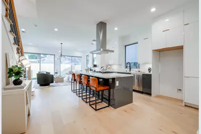 1634 Castle Court, Houston, TX 77006 - Photo 14