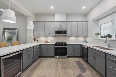 6338 Paddington Bend Drive, Houston, TX 77008 - Photo 8
