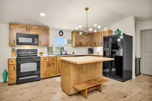 13588 Co Rd 355, Buffalo, TX 75831 - Photo 10