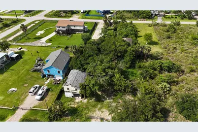 4603 Swan Street, Hitchcock, TX 77563 - Photo 2