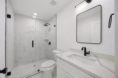 801 E 32nd 1/2 Street, Houston, TX 77022 - Photo 16