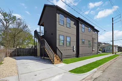 801 E 32nd 1/2 Street, Houston, TX 77022 - Photo 2