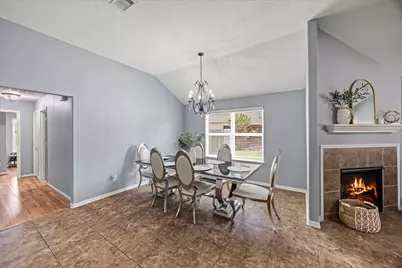 5623 Cinnamon Lake Drive, Baytown, TX 77521 - Photo 4