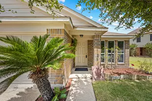 5623 Cinnamon Lake Dr, Baytown, TX 77521 - Photo 1