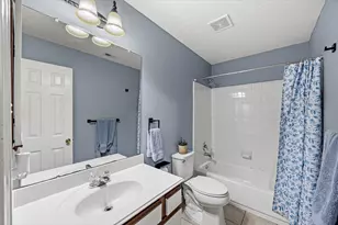 5623 Cinnamon Lake Dr, Baytown, TX 77521 - Photo 10