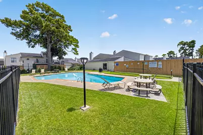 6401 Deihl Road #301, Houston, TX 77092 - Photo 24