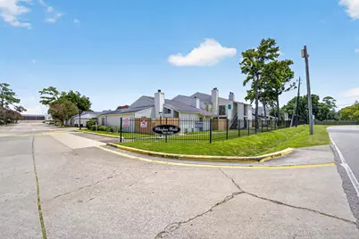 6401 Deihl Road #301, Houston, TX 77092 - Photo 28