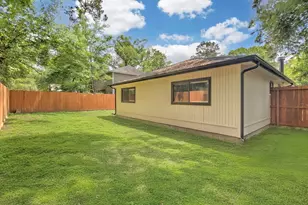 23 Summer Crest Cir, The Woodlands, TX 77381 - Photo 32