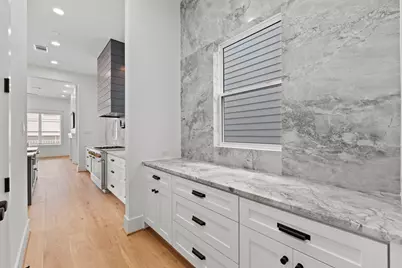 1315 Waverly Street, Houston, TX 77008 - Photo 6