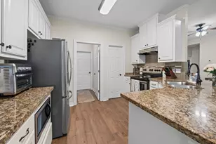 118 N Urbanec St, East Bernard, TX 77435 - Photo 12