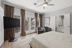 1215 Marconi St, Houston, TX 77019 - Photo 10