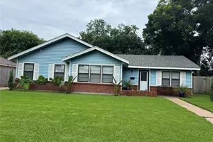 509 23rd Ave N, Texas City, TX 77590 - Photo 1