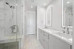 2047 Westcreek Ln, Houston, TX 77027 - Photo 10