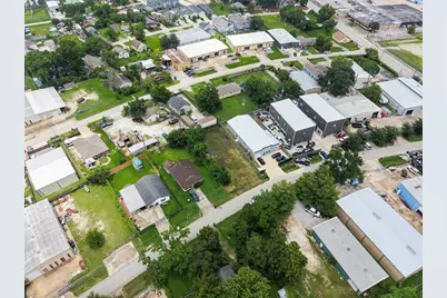 10034 Chickasaw Lane, Houston, TX 77041 - Photo 10