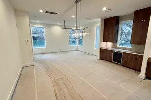 5705 Feagan St, Houston, TX 77007 - Photo 8