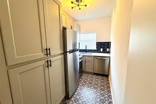 415 Fairview Ave, Houston, TX 77006 - Photo 6