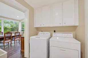 11230 Huggins Dr, Houston, TX 77035 - Photo 12