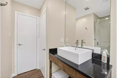 11230 Huggins Drive, Houston, TX 77035 - Photo 38