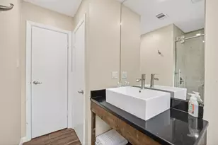 11230 Huggins Dr, Houston, TX 77035 - Photo 38
