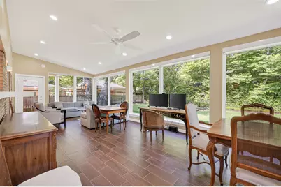 11230 Huggins Drive, Houston, TX 77035 - Photo 24