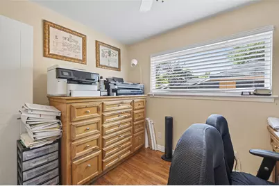 11230 Huggins Drive, Houston, TX 77035 - Photo 36