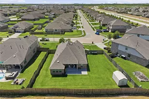9218 Regan Wy, Mont Belvieu, TX 77523 - Photo 34
