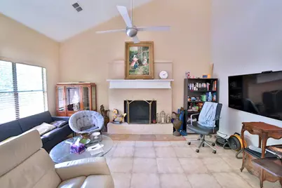 10318 Piping Rock Lane, Houston, TX 77042 - Photo 8