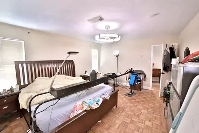 10318 Piping Rock Lane, Houston, TX 77042 - Photo 18