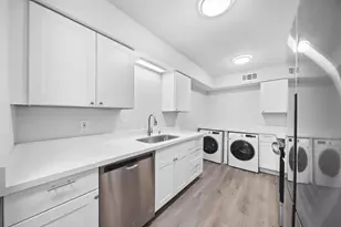 353 N Post Oak Ln, Houston, TX 77024 - Photo 8