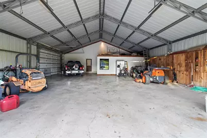 1007 Fm 390 E, Brenham, TX 77833 - Photo 48