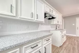 6715 Victoria St, Houston, TX 77020 - Photo 36