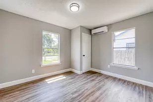 6715 Victoria St, Houston, TX 77020 - Photo 10