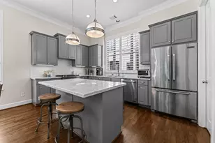1209 W 24th St, Houston, TX 77008 - Photo 4