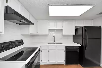 3750 Tanglewilde Street #A7, Houston, TX 77063 - Photo 18