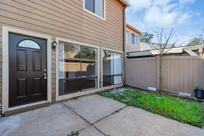 12823 Briarwest Circle, Houston, TX 77077 - Photo 32