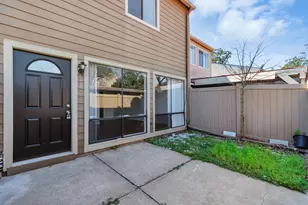 12823 Briarwest Cir, Houston, TX 77077 - Photo 32