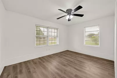 506 Edgebrook Drive, Houston, TX 77034 - Photo 12