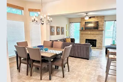 24 W Greenhill Terrace Place, The Woodlands, TX 77382 - Photo 4