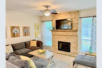 24 W Greenhill Terrace Place, The Woodlands, TX 77382 - Photo 6