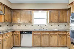 4903 Charade Dr, Houston, TX 77066 - Photo 10