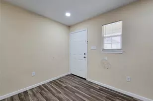 6807 Foster St, Houston, TX 77021 - Photo 4