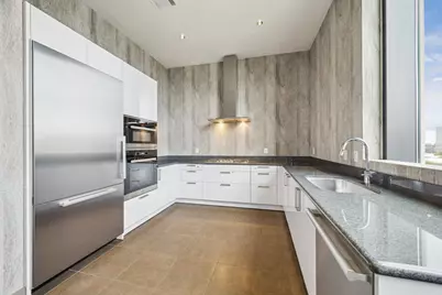 1409 Post Oak Boulevard #1803, Houston, TX 77056 - Photo 34