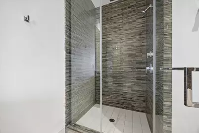 1409 Post Oak Boulevard #1803, Houston, TX 77056 - Photo 22