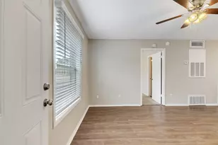 1520 Broadmoor Dr, Bryan, TX 77802 - Photo 2