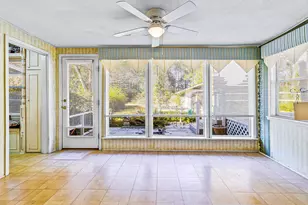 433 W Laurelia Rd, Livingston, TX 77351 - Photo 16