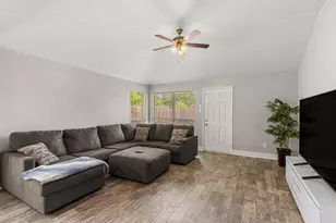 20314 Pomegranate Ln, Katy, TX 77449 - Photo 10