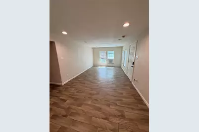 511 W Orange Street, Angleton, TX 77515 - Photo 8