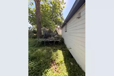 511 W Orange Street, Angleton, TX 77515 - Photo 26