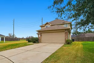 1042 Bahia Vista Dr, Richmond, TX 77406 - Photo 2